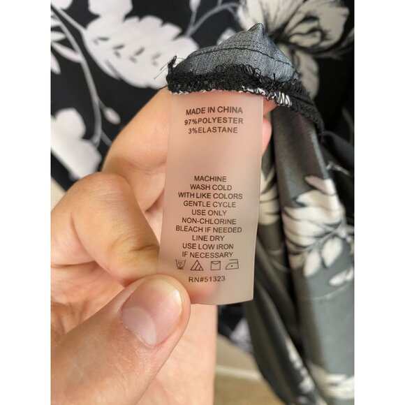 Vince Camuto Black & White Sleeveless Floral Print Shift Dress Large Polyester - Picture 5 of 7